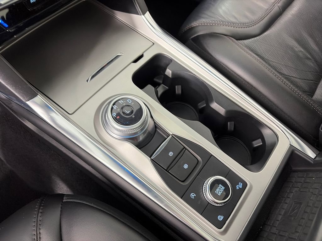 Certified 2023 Ford Explorer Platinum w/ Technology Package AWD/4WD image 22