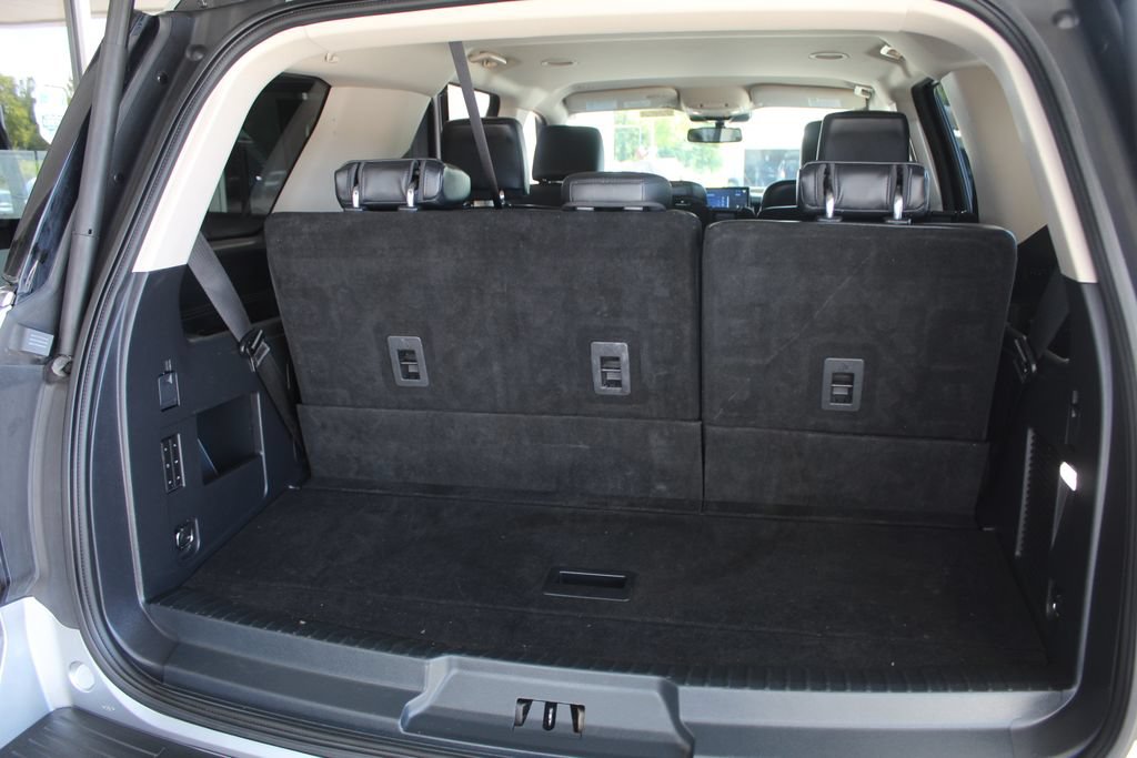 Certified 2022 Ford Expedition XLT RWD image 35