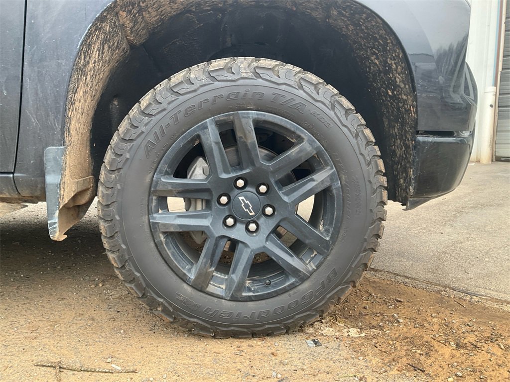 Used 2024 Chevrolet Silverado 1500 LT Trail Boss w/ Convenience Package II image 10