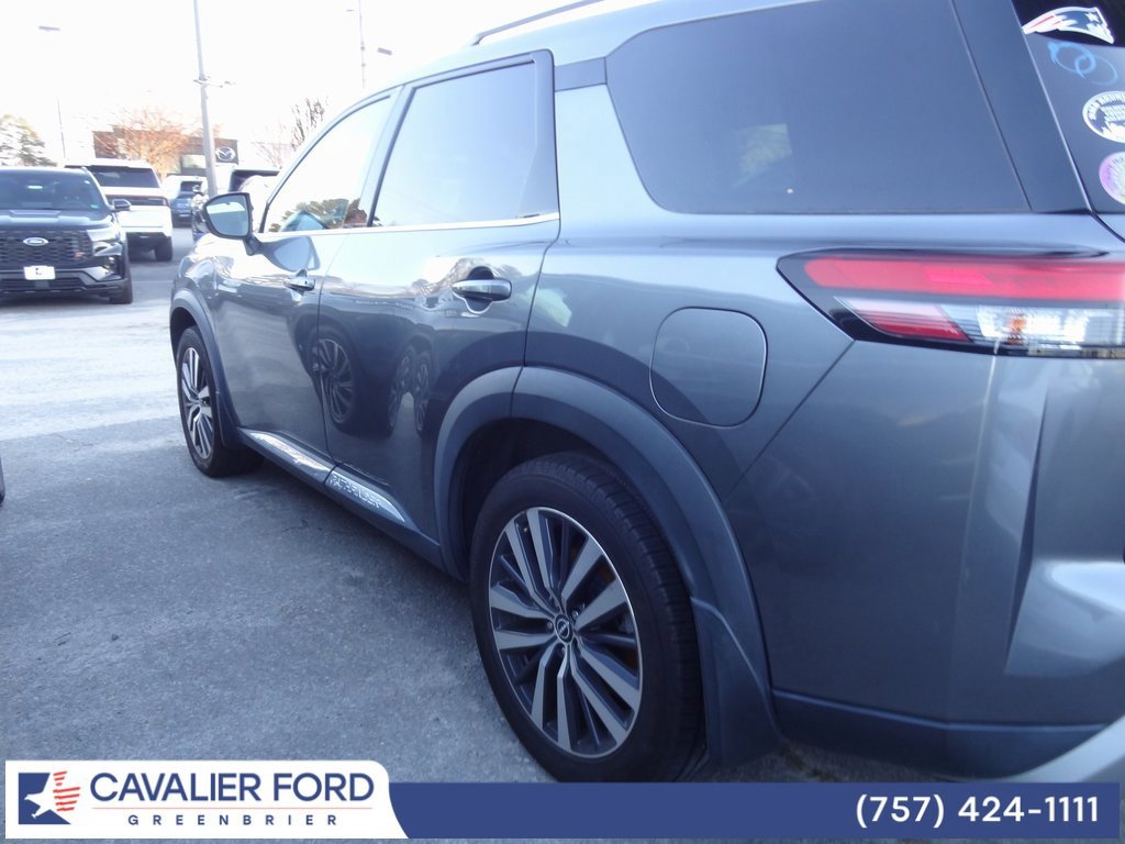 Used 2022 Nissan Pathfinder Platinum w/ Cargo Package image 2