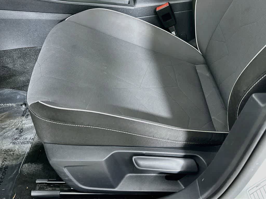 Used 2025 Volkswagen Jetta Sport FWD image 27