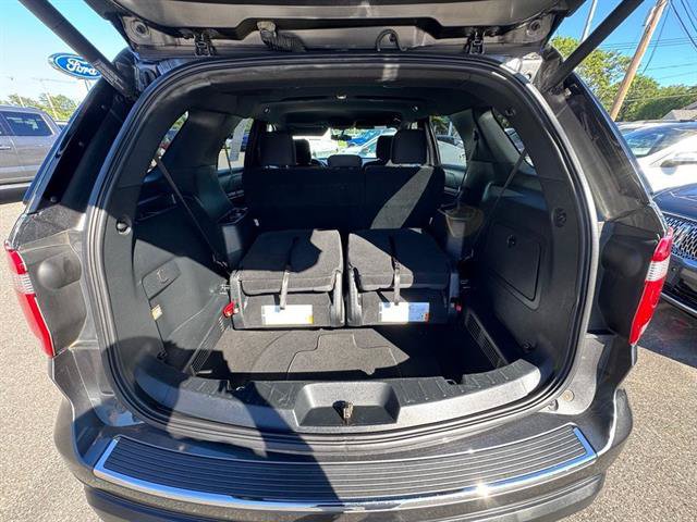 Certified 2018 Ford Explorer XLT w/ Equipment Group 201A AWD/4WD image 7