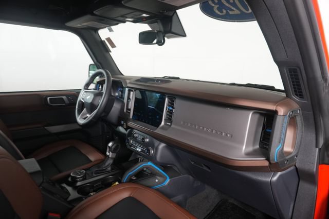 Certified 2023 Ford Bronco Outer Banks AWD/4WD image 18