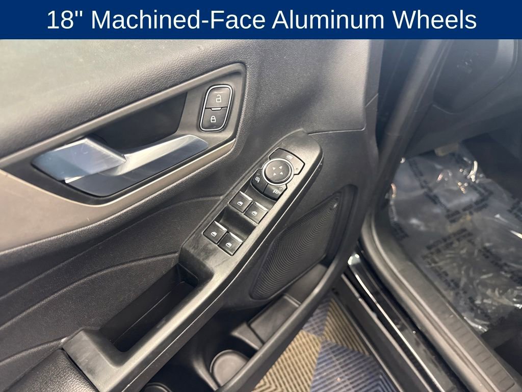 Certified 2022 Ford Escape SEL AWD/4WD image 13