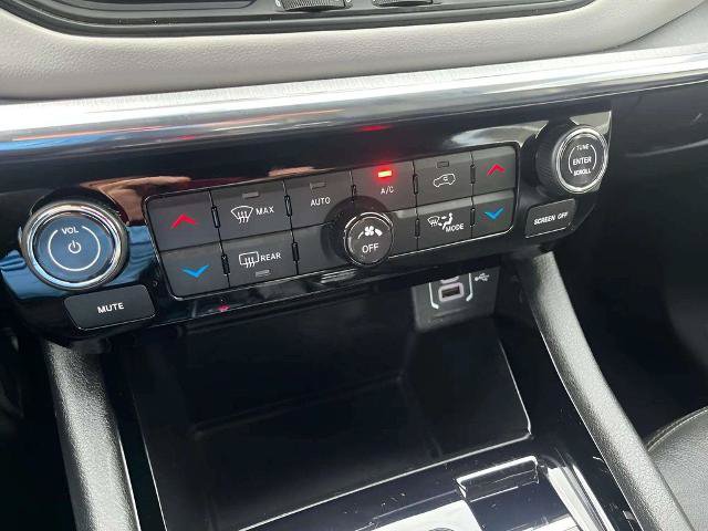 Used 2023 Jeep Compass Limited w/ Sun and Sound Group AWD/4WD image 24
