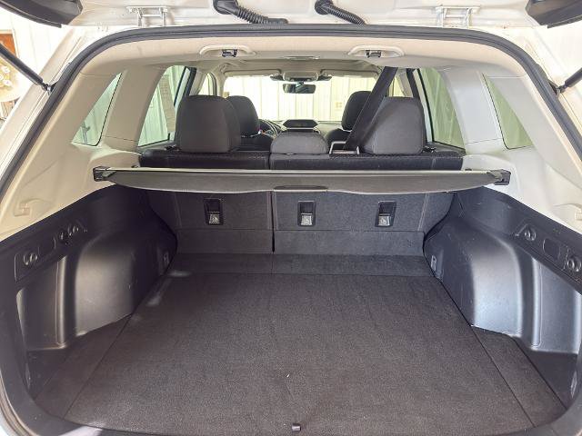 Used 2022 Subaru Forester Premium AWD/4WD image 8
