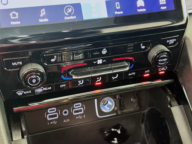 Used 2023 Jeep Grand Cherokee L Limited image 19