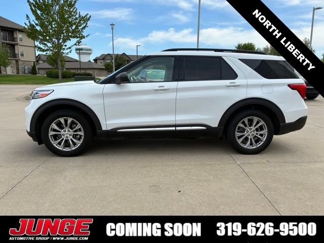 Certified 2021 Ford Explorer XLT w/ Equipment Group 202A AWD/4WD image 3