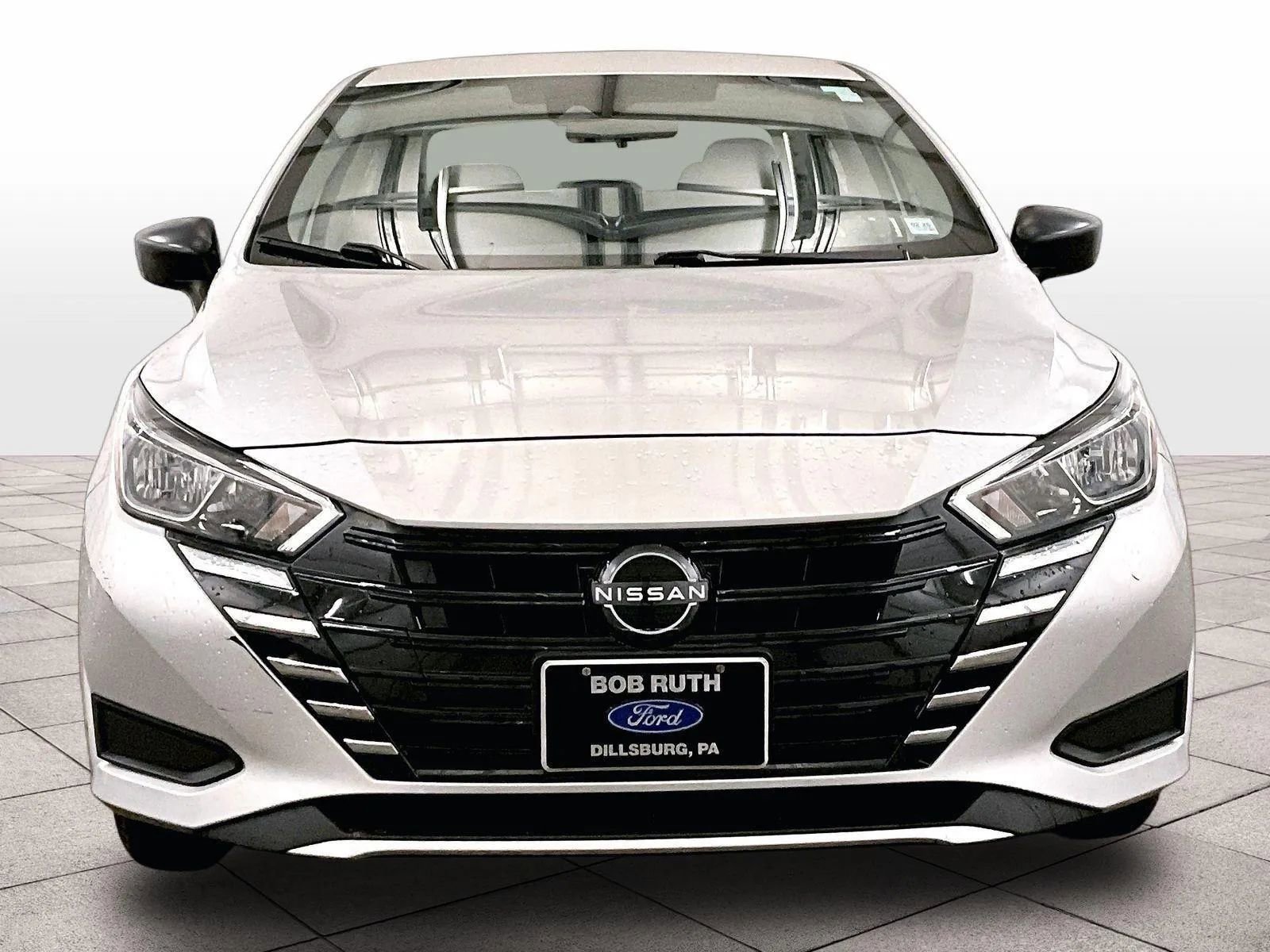 Used 2024 Nissan Versa S w/ Trunk Package image 3