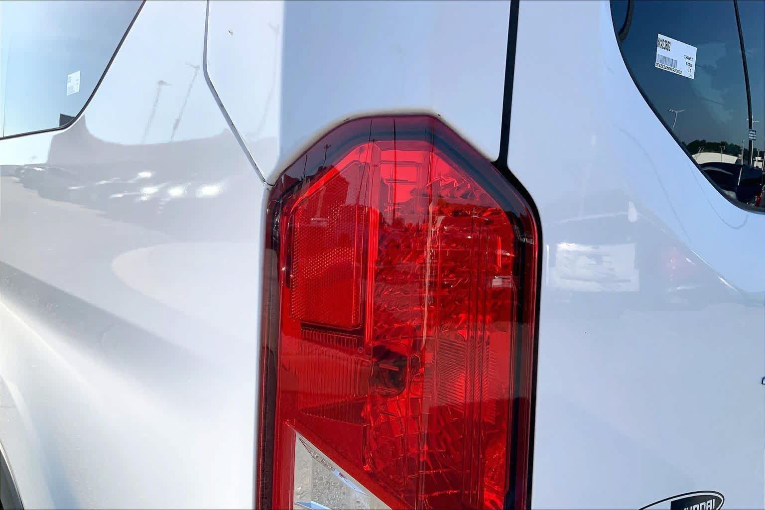 Certified 2019 Ford Transit 350 XLT RWD image 25