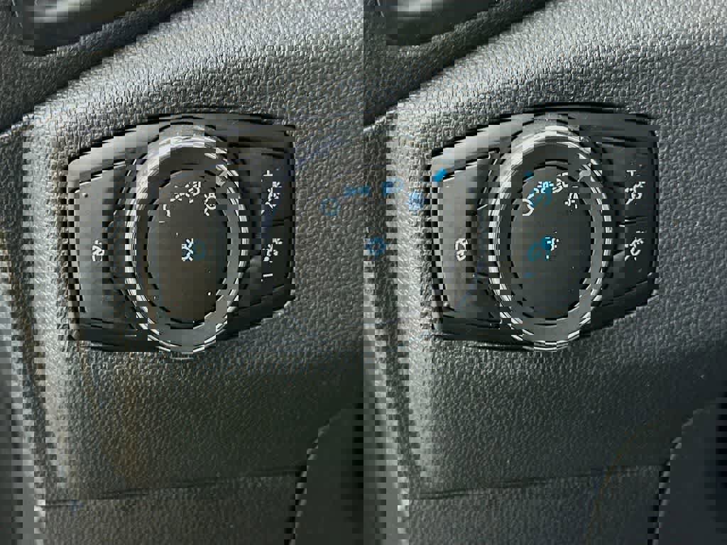 Certified 2021 Ford EcoSport Titanium image 25