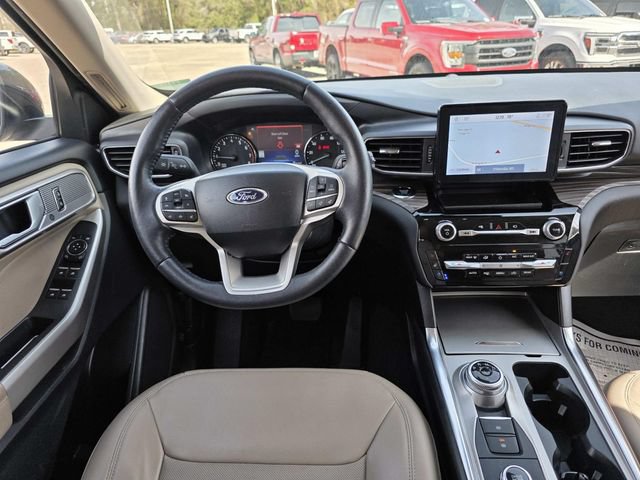 Certified 2023 Ford Explorer Limited AWD/4WD image 10