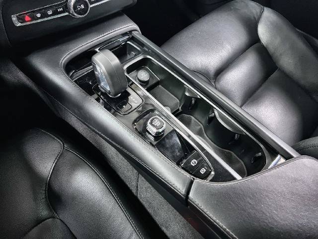 Used 2024 Volvo XC90 B5 Core AWD/4WD image 40
