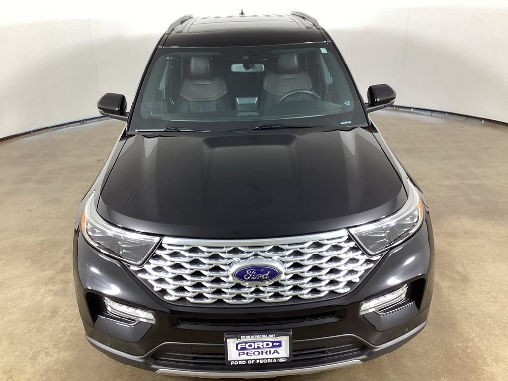 Certified 2023 Ford Explorer Platinum w/ Technology Package AWD/4WD image 4
