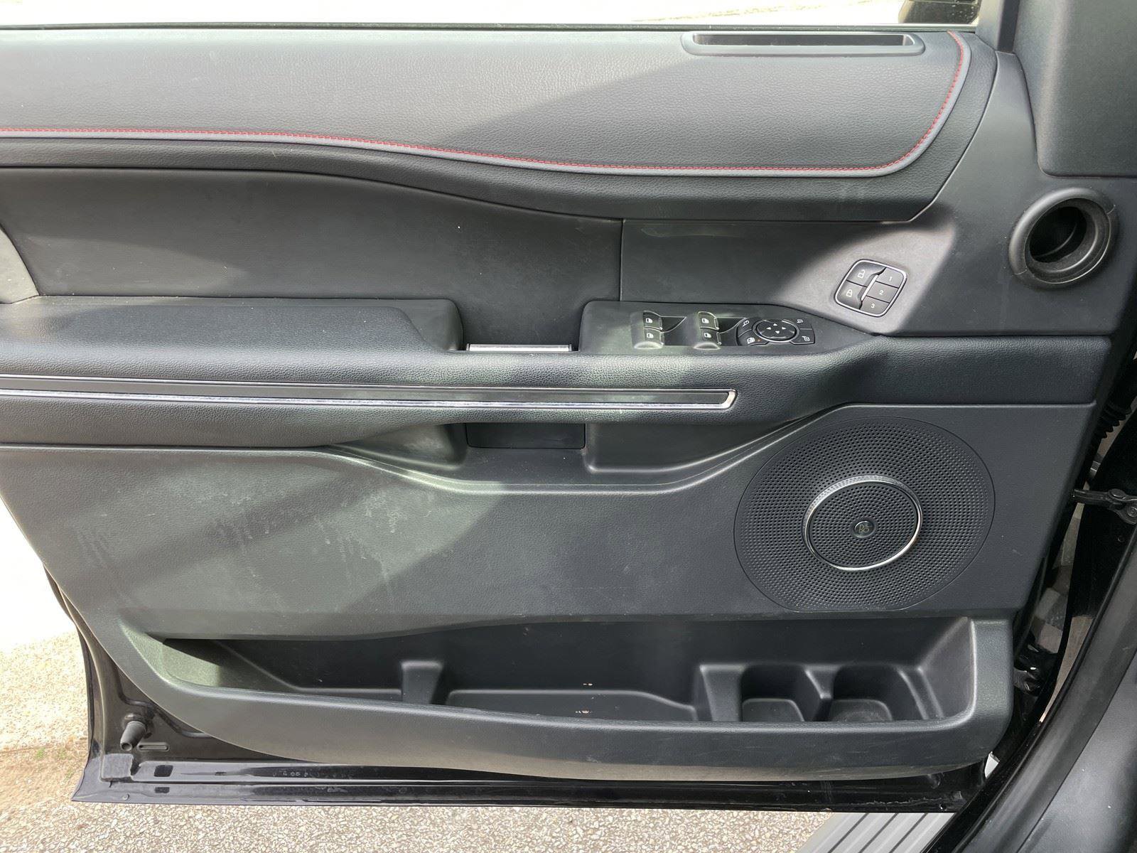 Certified 2022 Ford Expedition Limited image 35