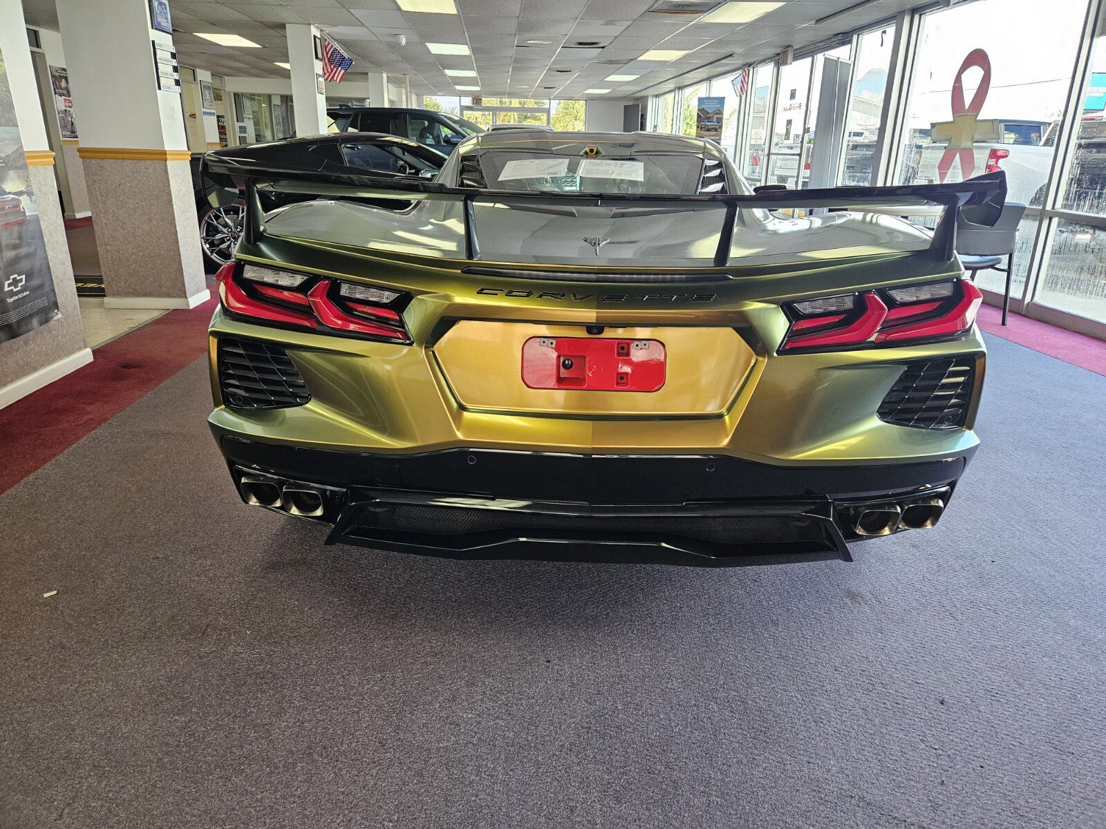 Used 2020 Chevrolet Corvette Stingray Preferred Cpe w/ 2LT Preferred Equipment Group image 2