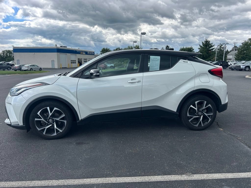 Used 2020 Toyota C-HR XLE FWD image 5