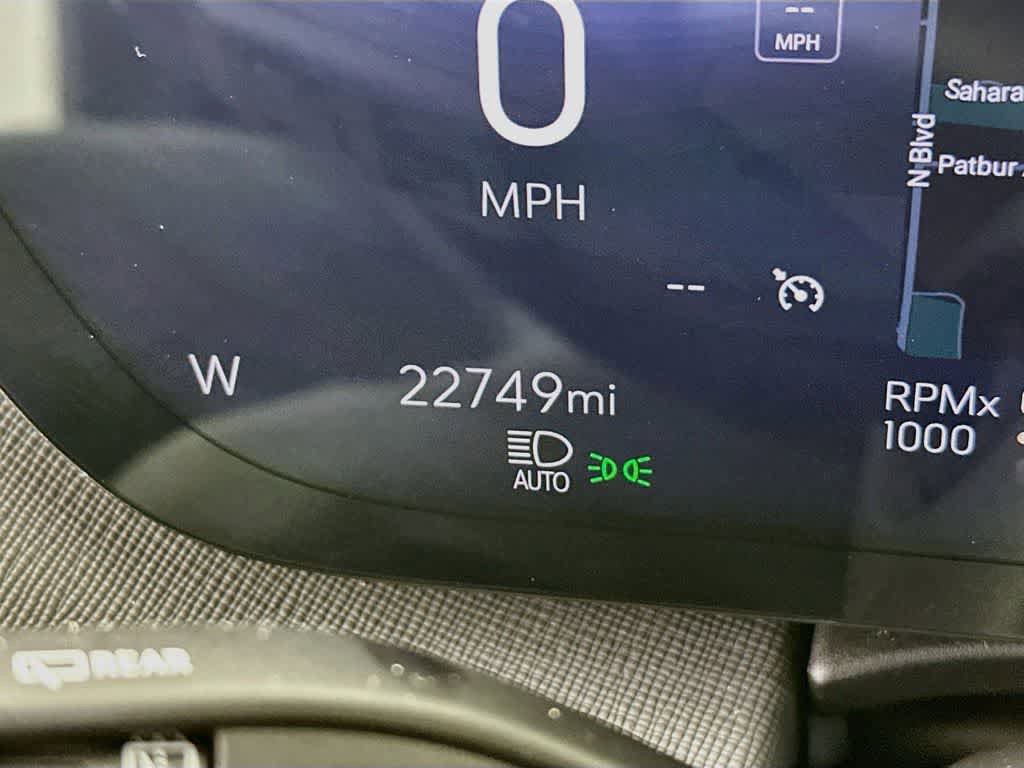 Used 2025 Buick Enclave Preferred FWD image 19