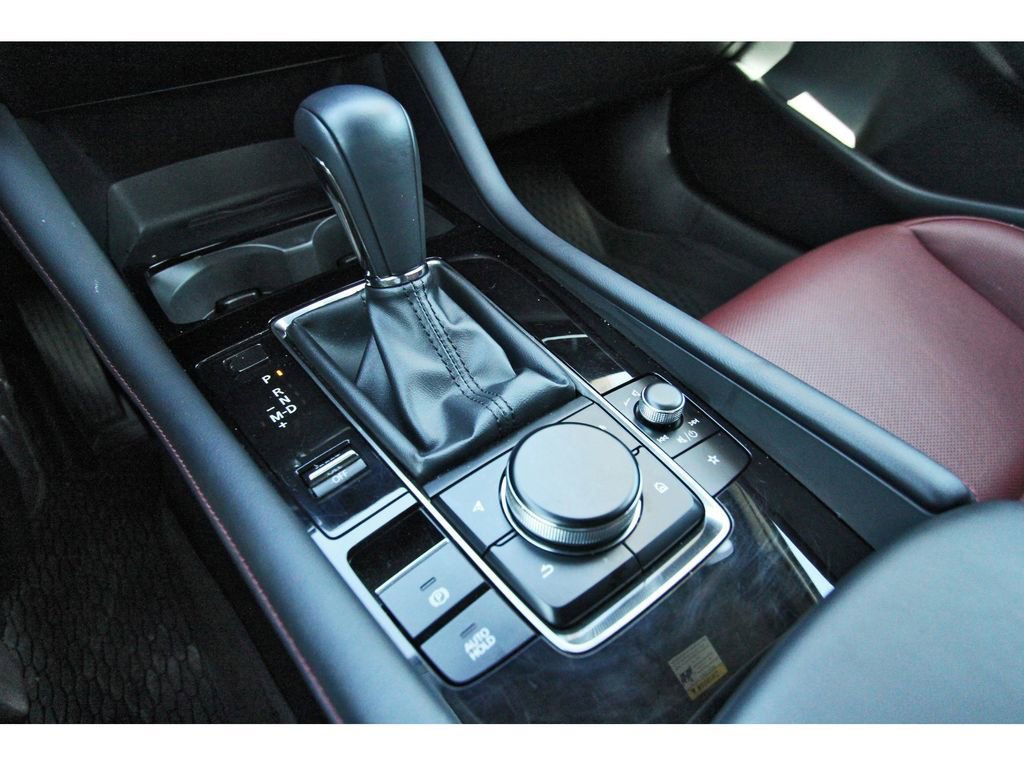 Used 2025 MAZDA MAZDA3 Carbon image 28