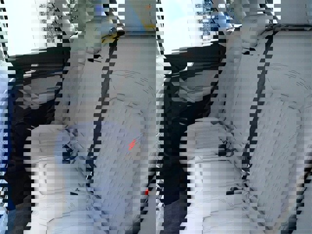 Used 2022 Audi Q5 2.0T Premium image 14