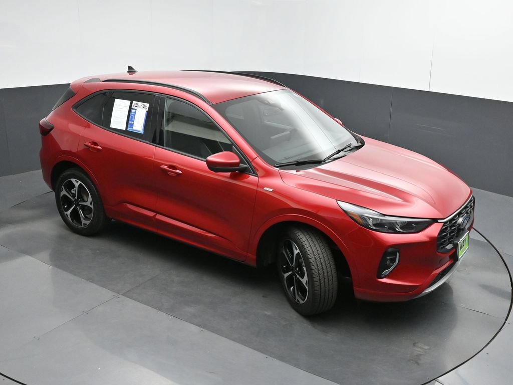 Certified 2023 Ford Escape ST-Line Elite AWD/4WD image 41