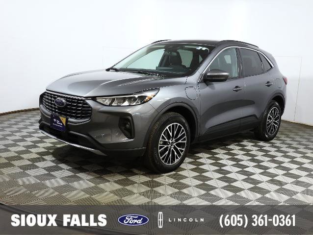 Certified 2024 Ford Escape SE image 1