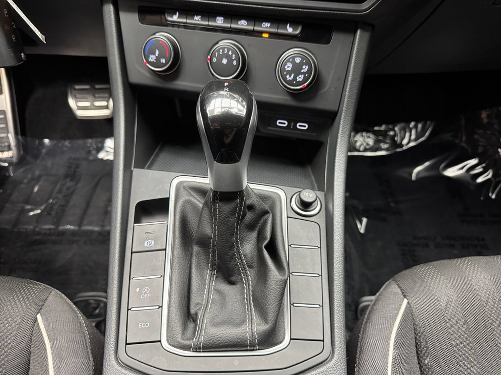 Used 2024 Volkswagen Jetta Sport FWD image 18