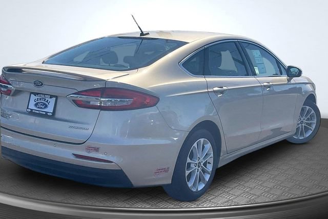 Certified 2019 Ford Fusion Energi Titanium FWD image 13