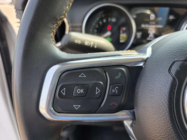 Used 2023 Jeep Wrangler Unlimited Sahara AWD/4WD image 19