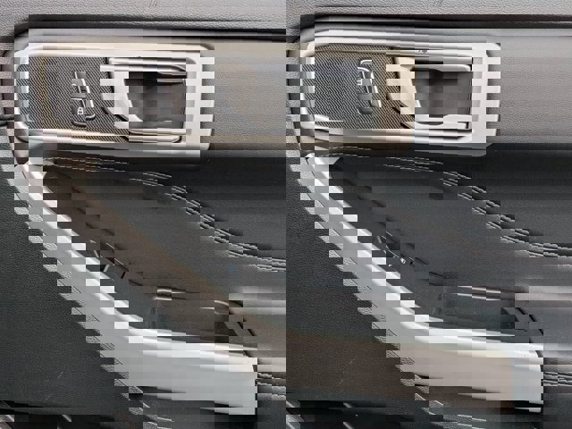 Certified 2023 Ford Explorer XLT w/ Equipment Group 202A image 30