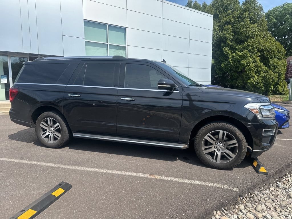 Certified 2022 Ford Expedition Max Limited AWD/4WD image 4