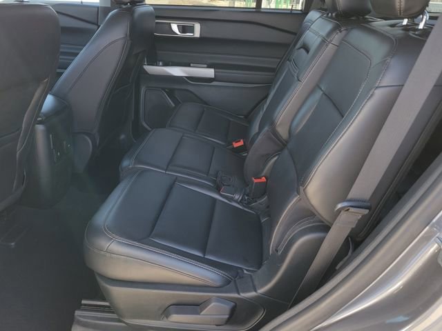 Certified 2024 Ford Explorer XLT w/ Equipment Group 202A image 9