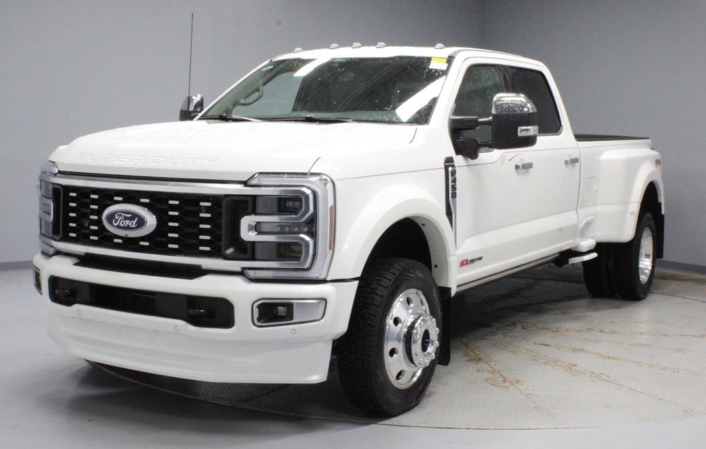 Certified 2026 Ford F450 Platinum w/ Platinum Plus Package AWD/4WD image 8