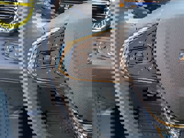 Used 2025 Chevrolet Trax LT w/ Driver Confidence Package image 17