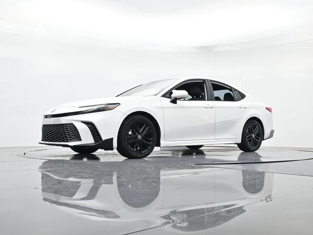 Used 2025 Toyota Camry SE FWD image 37