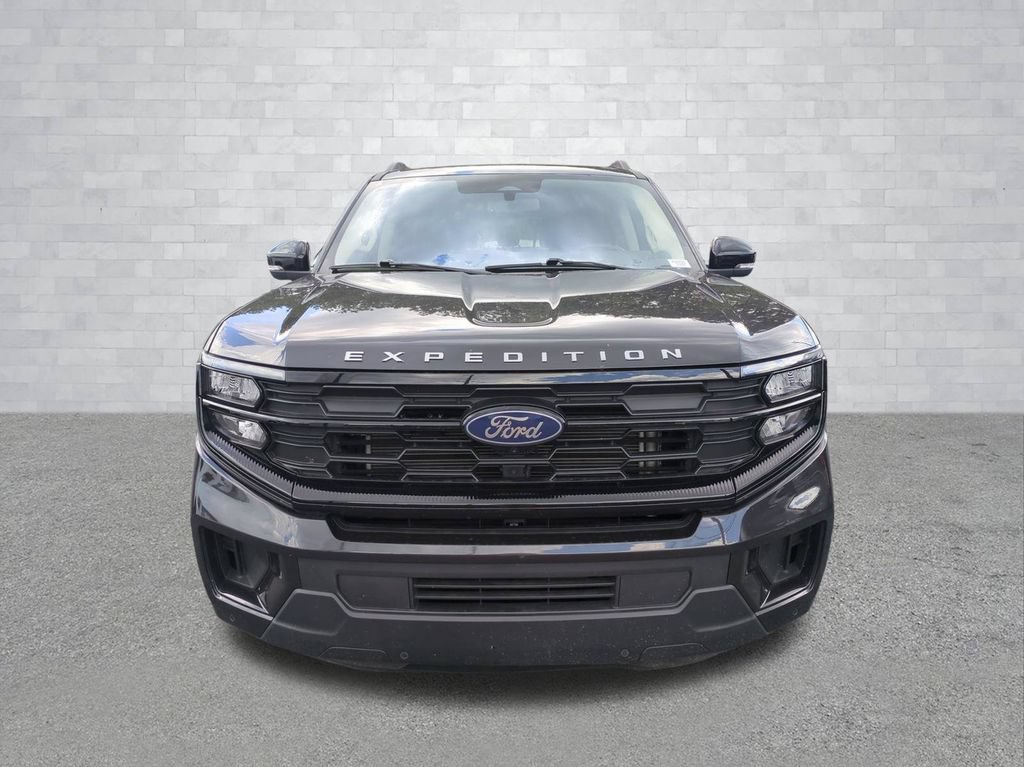 Certified 2025 Ford Expedition Active AWD/4WD image 10
