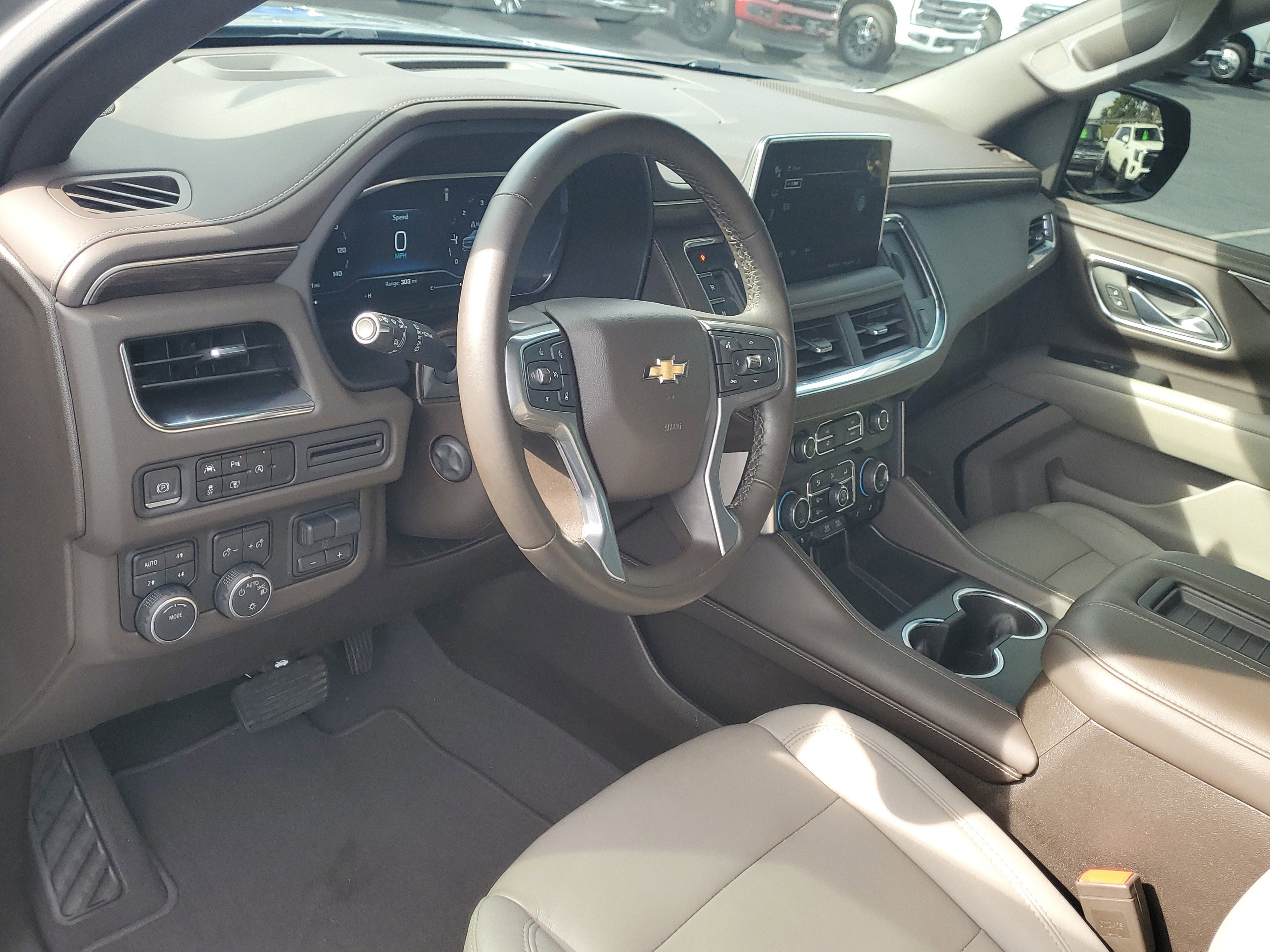 Used 2024 Chevrolet Tahoe LT w/ LT Signature Package image 24