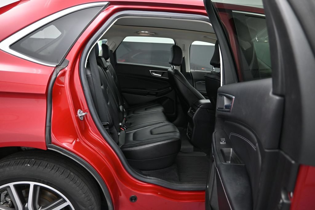 Certified 2022 Ford Edge Titanium AWD/4WD image 26