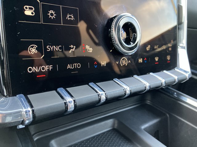 Used 2025 GMC Acadia Elevation image 34