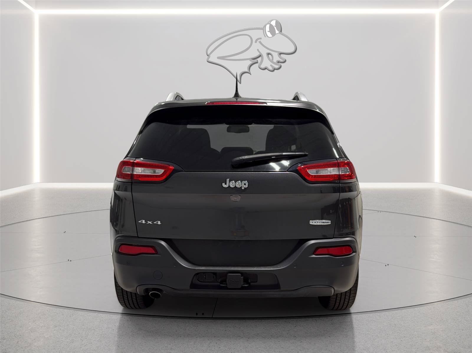 Used 2018 Jeep Cherokee Latitude Plus w/ Comfort/Convenience Group AWD/4WD image 4