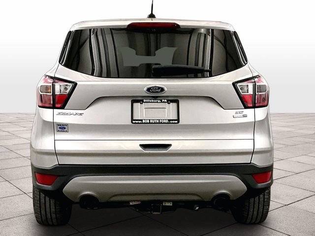 Certified 2017 Ford Escape SE w/ SE Cold Weather Package AWD/4WD image 4