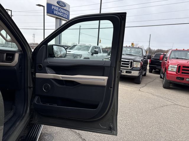 Certified 2024 Ford Expedition Limited image 27