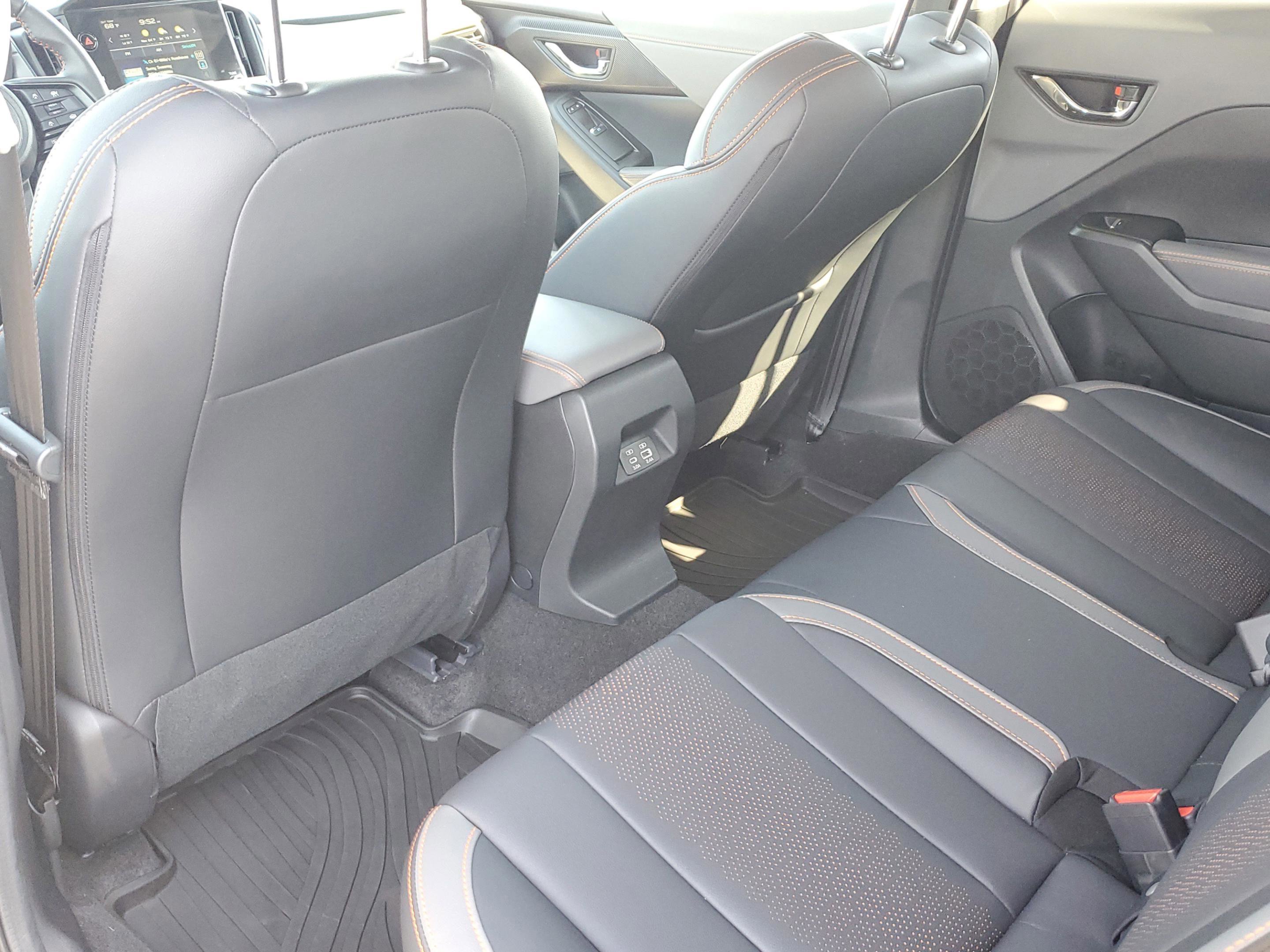 Used 2025 Subaru Crosstrek 2.5i Limited AWD/4WD image 9