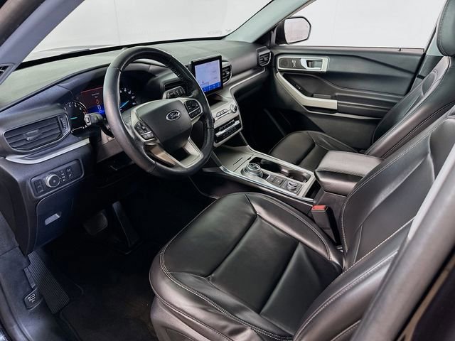 Certified 2021 Ford Explorer XLT w/ Equipment Group 202A image 14