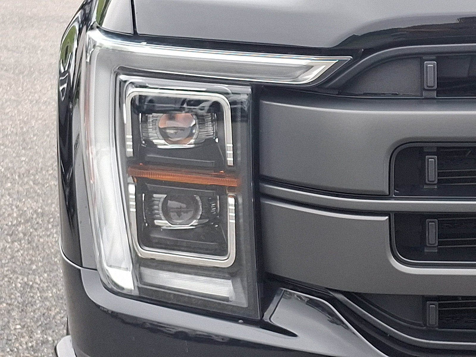 Certified 2023 Ford F150 Lariat w/ Equipment Group 502A High AWD/4WD image 10
