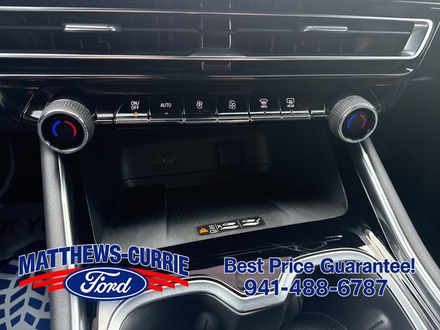 Used 2026 Chevrolet Traverse Z71 w/ Enhanced Driving Package AWD/4WD image 18