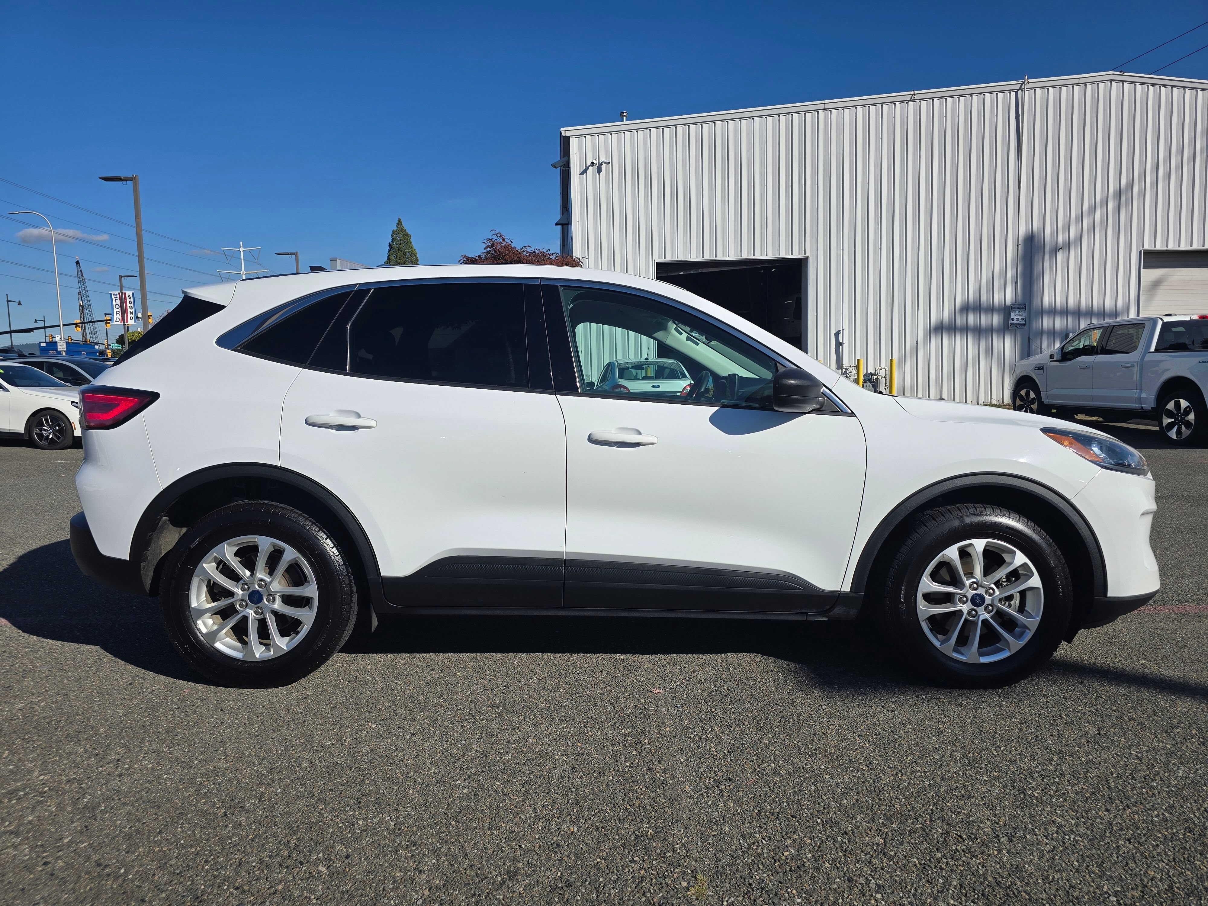 Certified 2022 Ford Escape SE AWD/4WD image 4