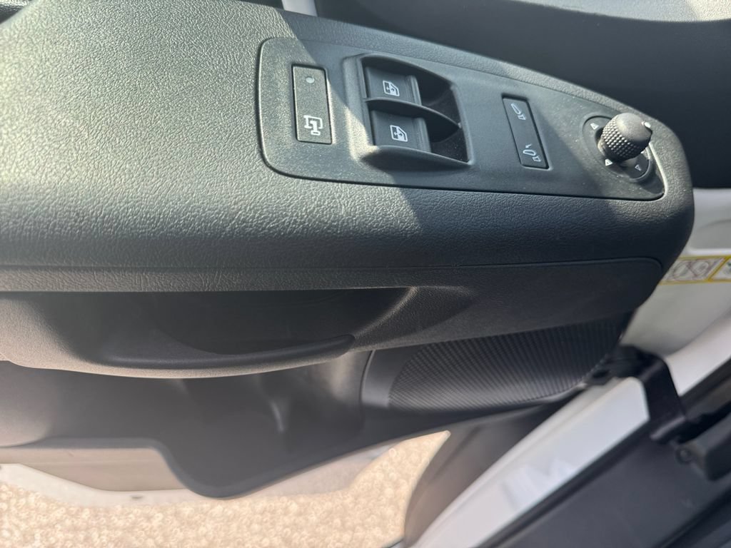 Used 2025 RAM ProMaster 2500 w/ Convenience Group FWD image 20
