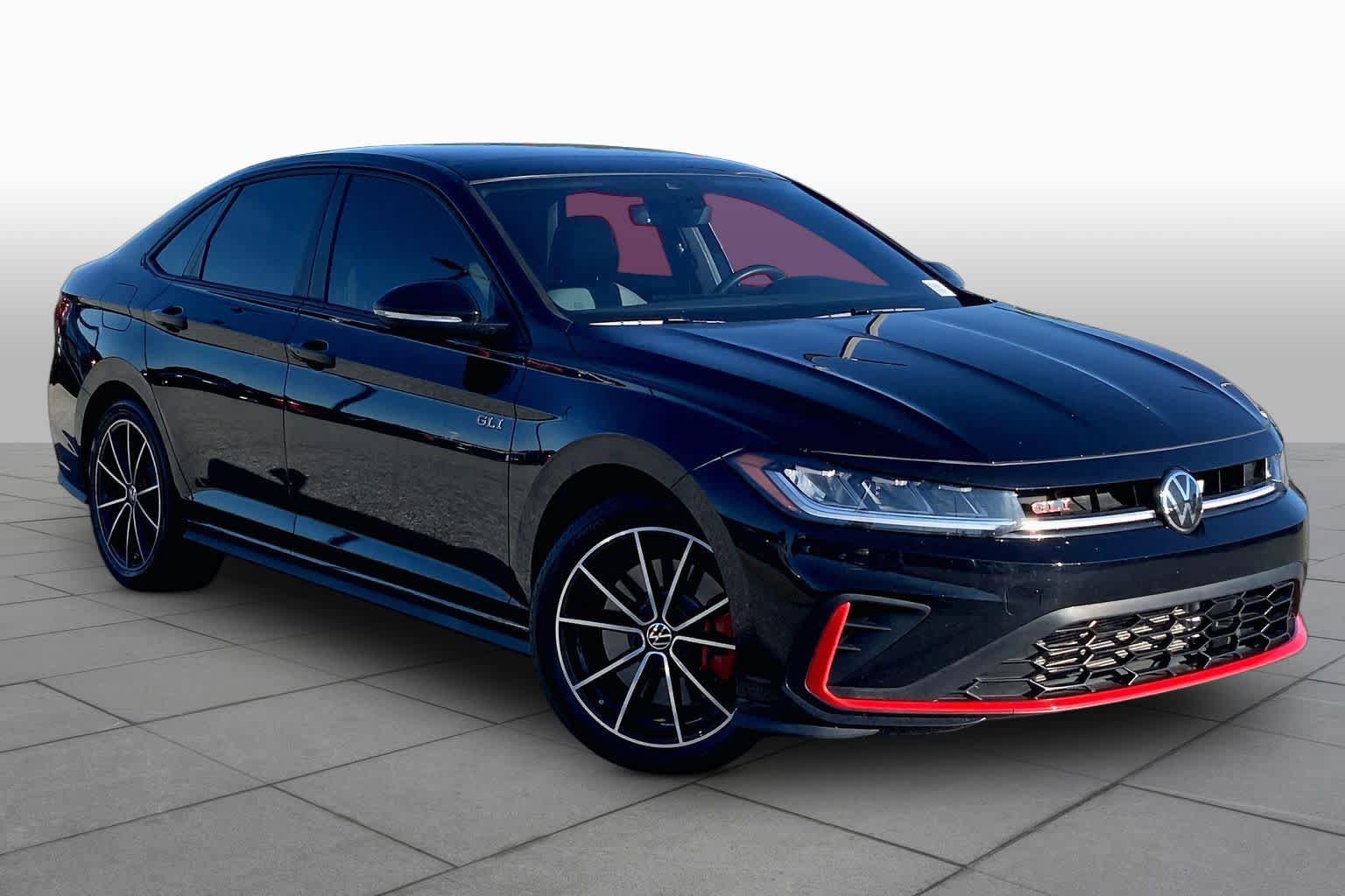 Used 2025 Volkswagen Jetta GLI Autobahn FWD image 3