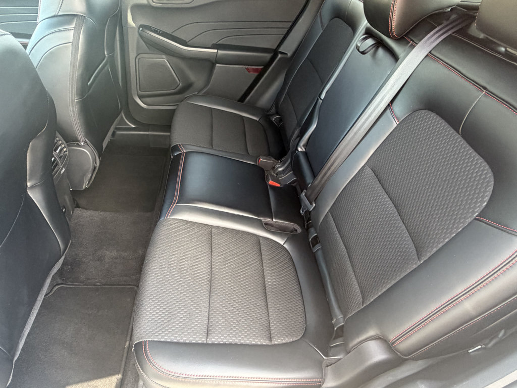 Certified 2025 Ford Escape ST-Line Select AWD/4WD image 26
